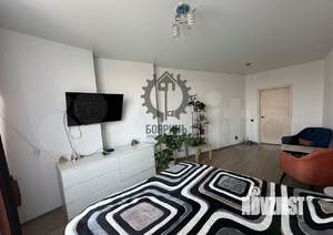 1-к квартира, на длительный срок, 52м2, 10/32 этаж