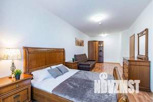 2-к квартира, посуточно, 45м2, 1/25 этаж