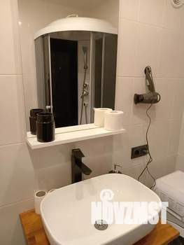 Студия квартира, посуточно, 33м2, 5/5 этаж