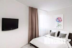 2-к квартира, посуточно, 70м2, 26/32 этаж