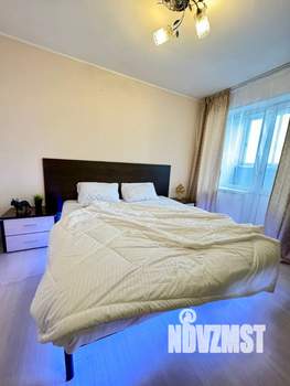 Студия квартира, посуточно, 40м2, 7/20 этаж