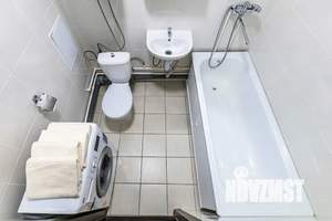 Студия квартира, посуточно, 35м2, 11/25 этаж
