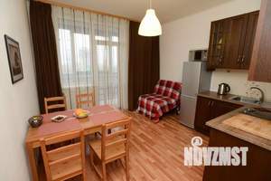 1-к квартира, посуточно, 53м2, 1/1 этаж