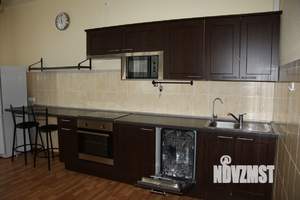 3-к квартира, на длительный срок, 141м2, 10/17 этаж