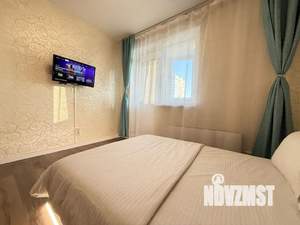 Студия квартира, посуточно, 35м2, 13/14 этаж