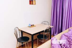 2-к квартира, посуточно, 52м2, 1/1 этаж