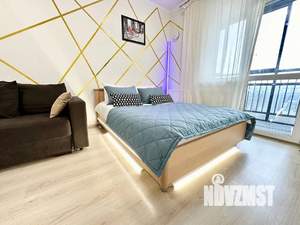 Студия квартира, посуточно, 35м2, 11/25 этаж