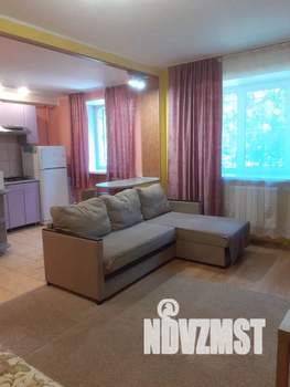 Студия квартира, посуточно, 32м2, 1/5 этаж