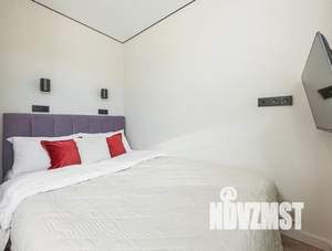 Студия квартира, посуточно, 13м2, 1/25 этаж