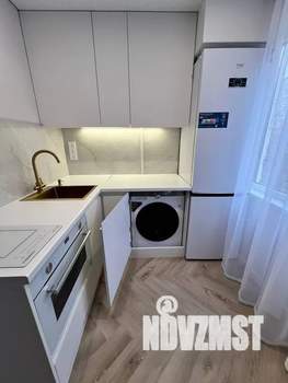 1-к квартира, посуточно, 36м2, 3/9 этаж