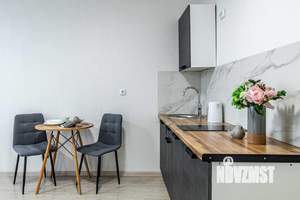 Студия квартира, посуточно, 30м2, 27/28 этаж