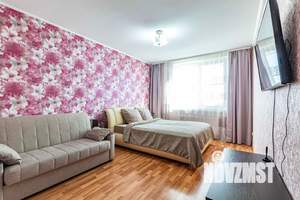 1-к квартира, посуточно, 42м2, 13/18 этаж