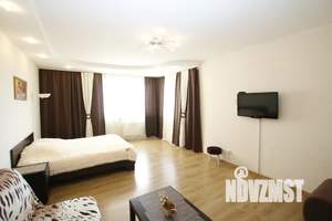 1-к квартира, посуточно, 65м2, 12/18 этаж