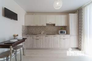 1-к квартира, посуточно, 42м2, 1/1 этаж