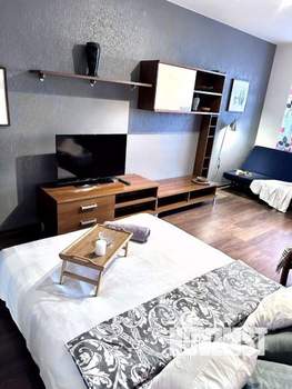 1-к квартира, посуточно, 50м2, 1/1 этаж
