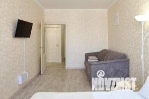 1-к квартира, посуточно, 43м2, 7/32 этаж