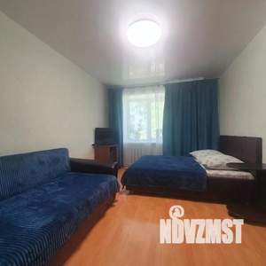 2-к квартира, посуточно, 48м2, 1/1 этаж