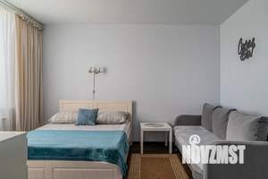 Студия квартира, посуточно, 38м2, 18/33 этаж