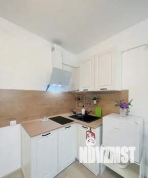Студия квартира, посуточно, 25м2, 19/25 этаж