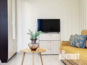 1-к квартира, посуточно, 33м2, 14/25 этаж