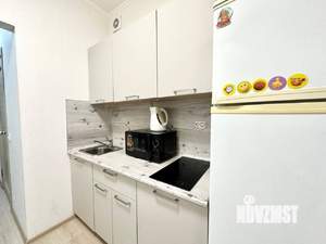 Студия квартира, посуточно, 37м2, 2/25 этаж