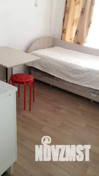 1-к квартира, посуточно, 10м2, 1/9 этаж