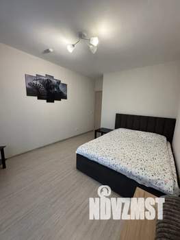 1-к квартира, посуточно, 35м2, 11/25 этаж