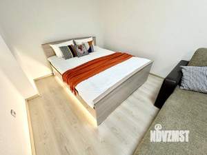 Студия квартира, посуточно, 32м2, 2/25 этаж