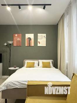 Студия квартира, посуточно, 30м2, 13/32 этаж