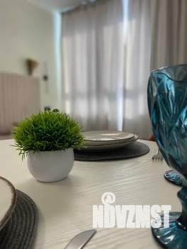 Студия квартира, посуточно, 27м2, 23/25 этаж