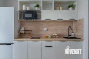 Студия квартира, посуточно, 38м2, 10/23 этаж