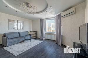 1-к квартира, посуточно, 62м2, 9/16 этаж