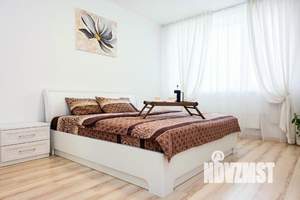 1-к квартира, посуточно, 55м2, 1/1 этаж