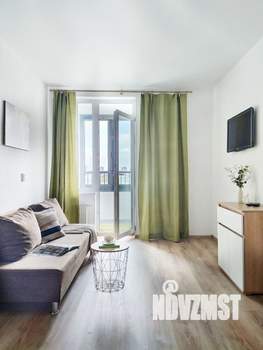1-к квартира, посуточно, 40м2, 5/30 этаж