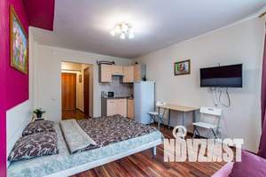 1-к квартира, посуточно, 40м2, 1/25 этаж