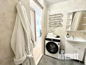 1-к квартира, посуточно, 32м2, 2/28 этаж