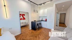 1-к квартира, посуточно, 32м2, 1/1 этаж