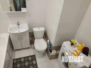 Студия квартира, посуточно, 35м2, 11/25 этаж