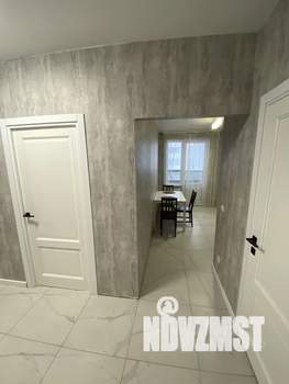 1-к квартира, посуточно, 40м2, 2/20 этаж