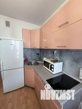 1-к квартира, посуточно, 42м2, 7/10 этаж