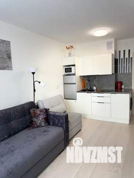 Студия квартира, посуточно, 30м2, 23/25 этаж