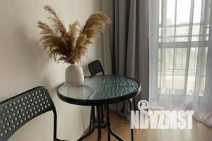 1-к квартира, посуточно, 45м2, 13/22 этаж