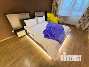 1-к квартира, посуточно, 49м2, 13/20 этаж