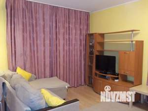 Студия квартира, посуточно, 32м2, 1/5 этаж