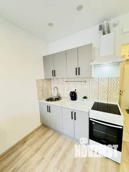 Студия квартира, посуточно, 30м2, 3/24 этаж