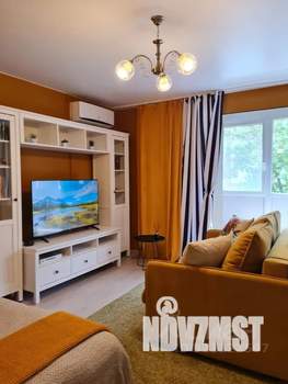 1-к квартира, посуточно, 44м2, 3/9 этаж