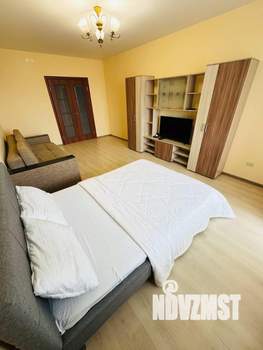 1-к квартира, посуточно, 45м2, 1/1 этаж