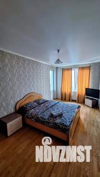 1-к квартира, посуточно, 40м2, 16/18 этаж