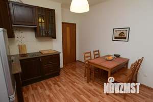 1-к квартира, посуточно, 53м2, 1/1 этаж