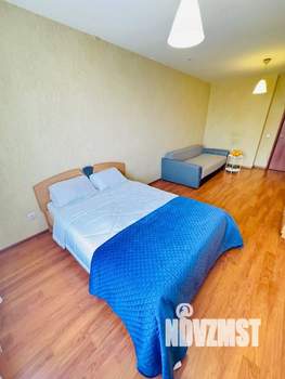 2-к квартира, посуточно, 75м2, 1/1 этаж